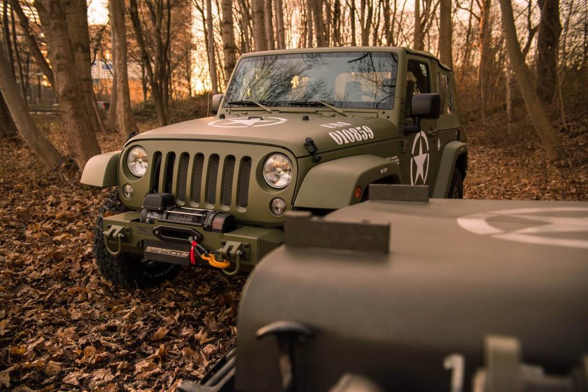 Jeep Wrangler милитари