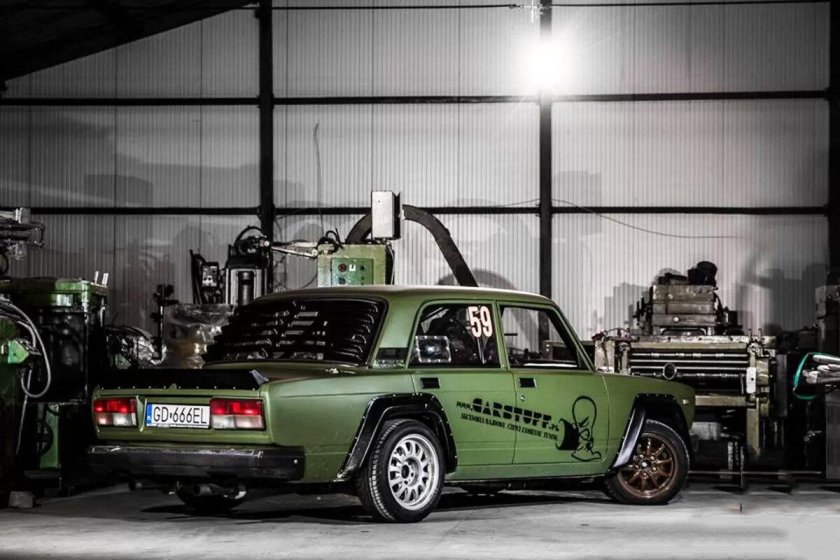 ВАЗ 2107 хаки матовая