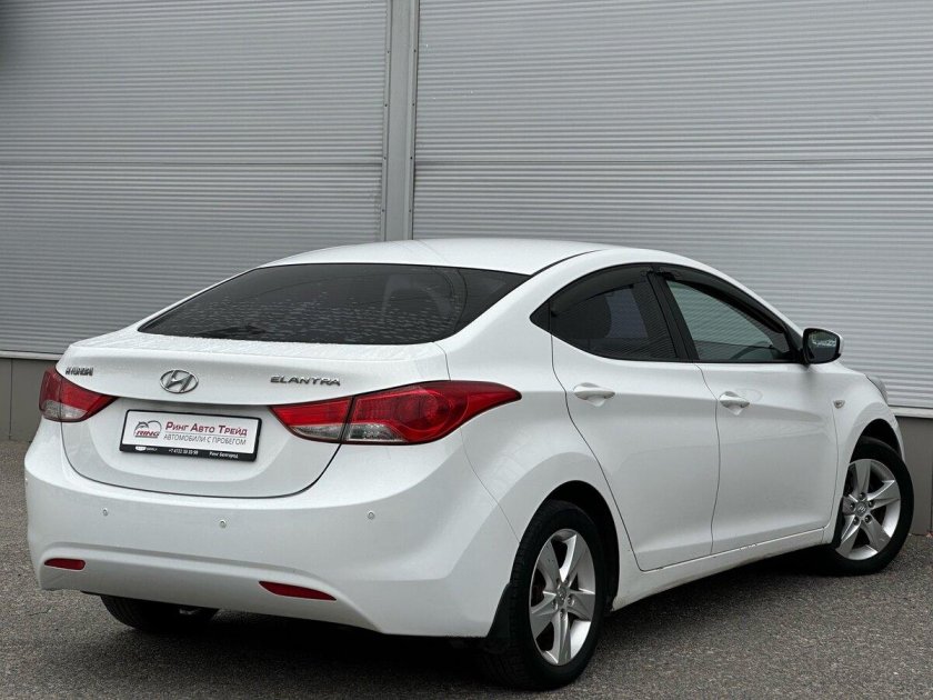 Белый хендай элантра