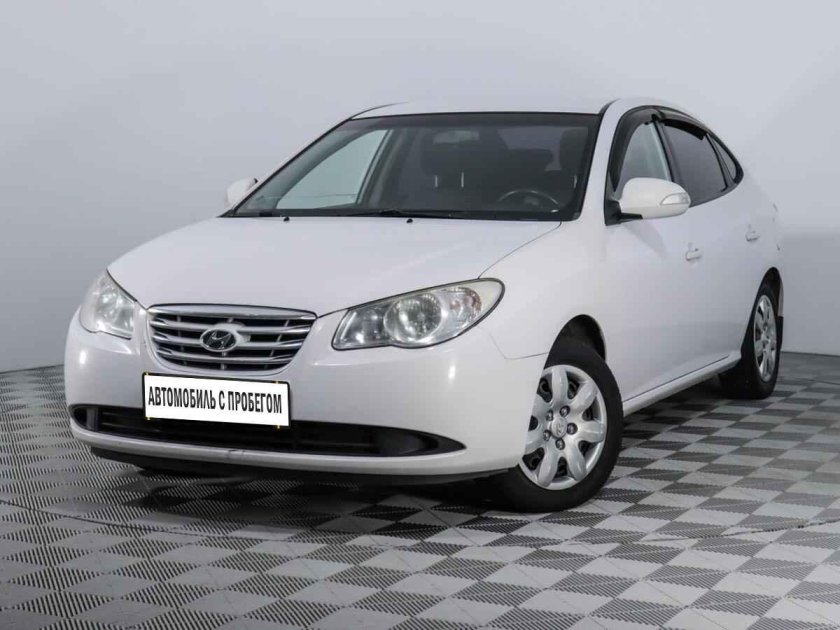 Хендай Элантра 2010 белая