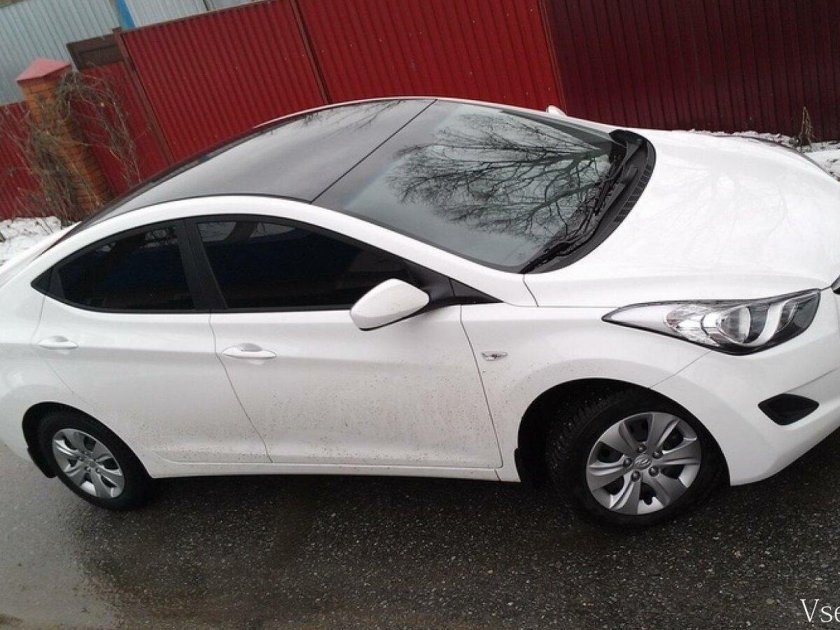 Хендай Элантра 2012 белый