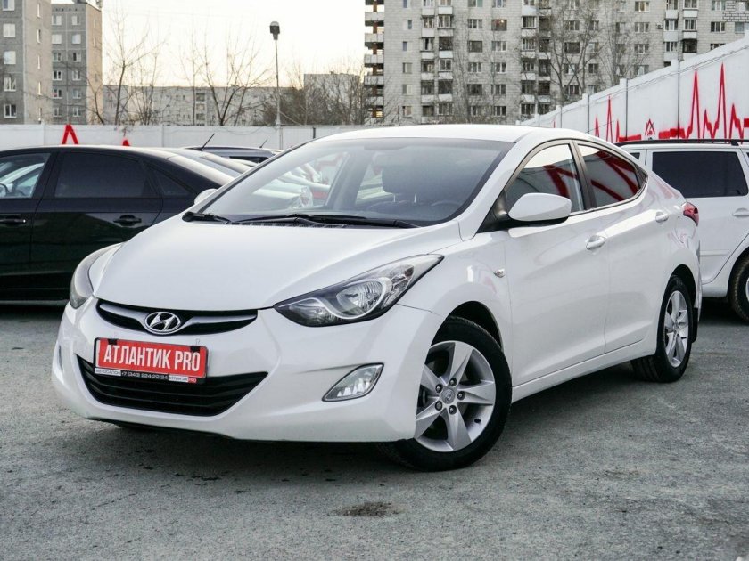 Хендай Элантра гос. Номер 165 68 рус фиолетовый