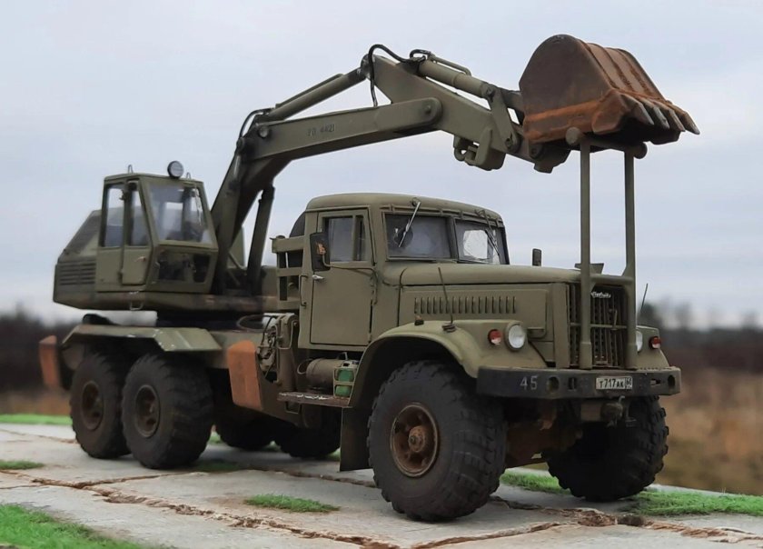 КРАЗ 255 экскаватор ЭОВ-4421