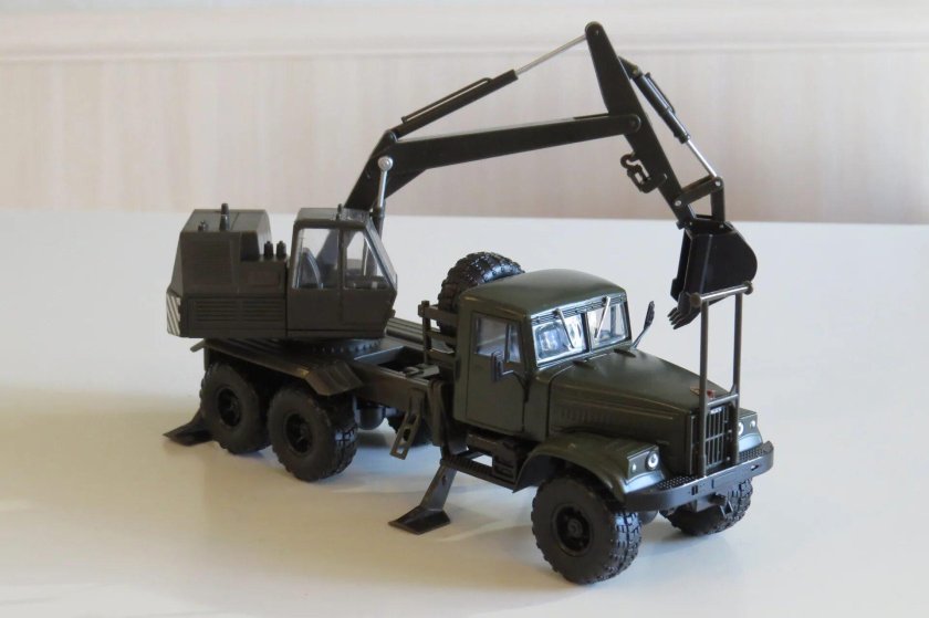 Экскаватор ЭОВ-4421