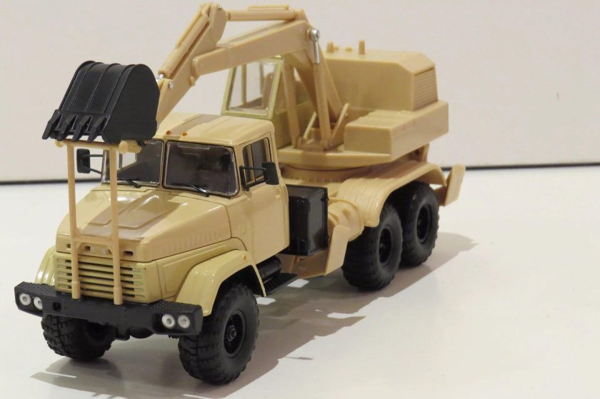 КРАЗ ЭОВ-4422 экскаватор