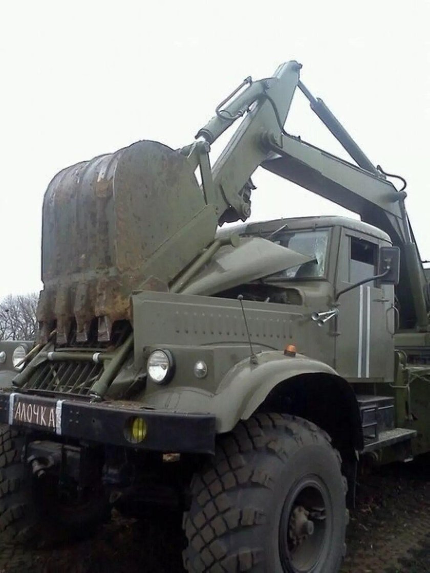 КРАЗ экскаватор