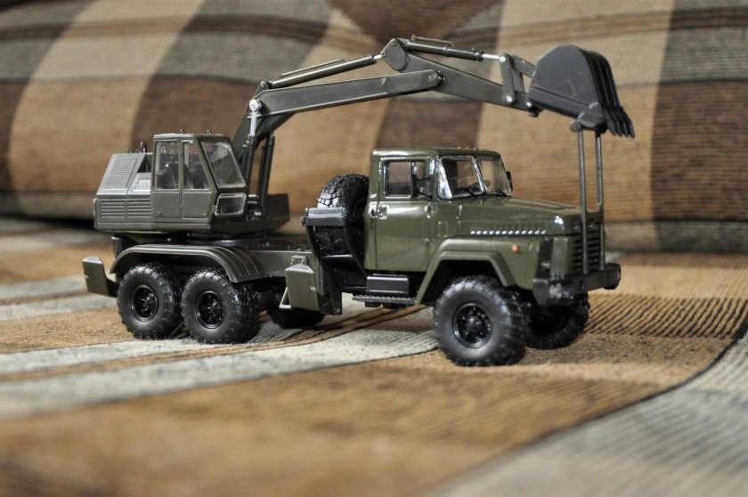 КРАЗ 260 ЭОВ-4422