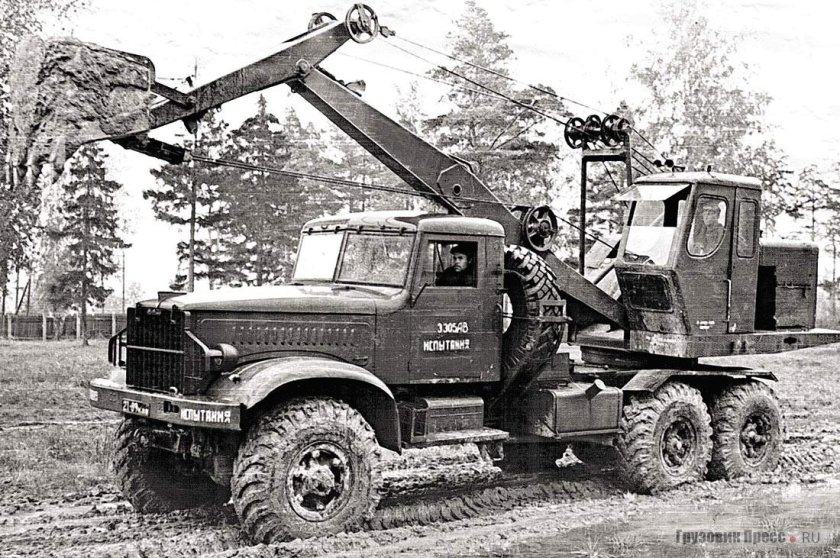 КРАЗ-214 Э-305в