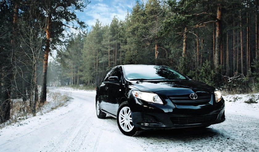 Тойота Королла е150 черная