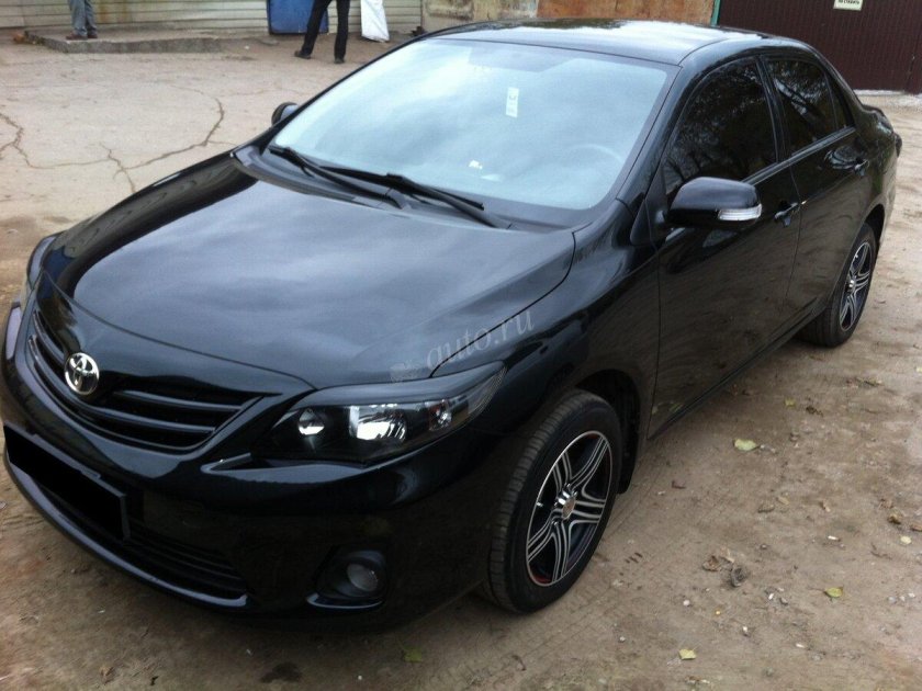 Тойота Королла 150 черная