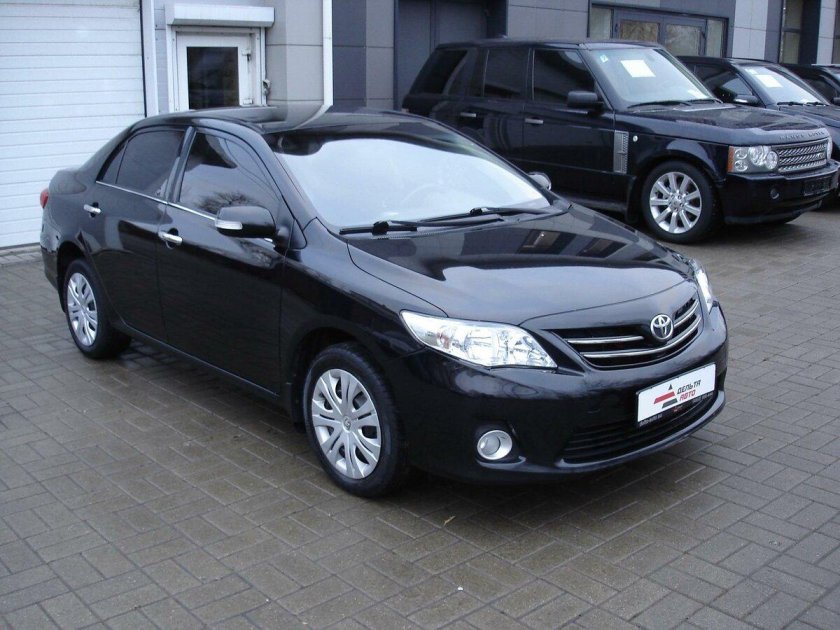 Тойота Corolla 2011