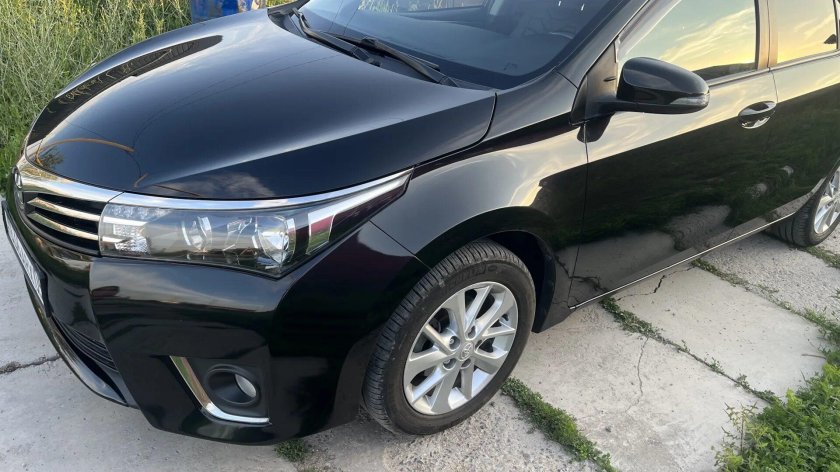 Тойота королла 2016 черная