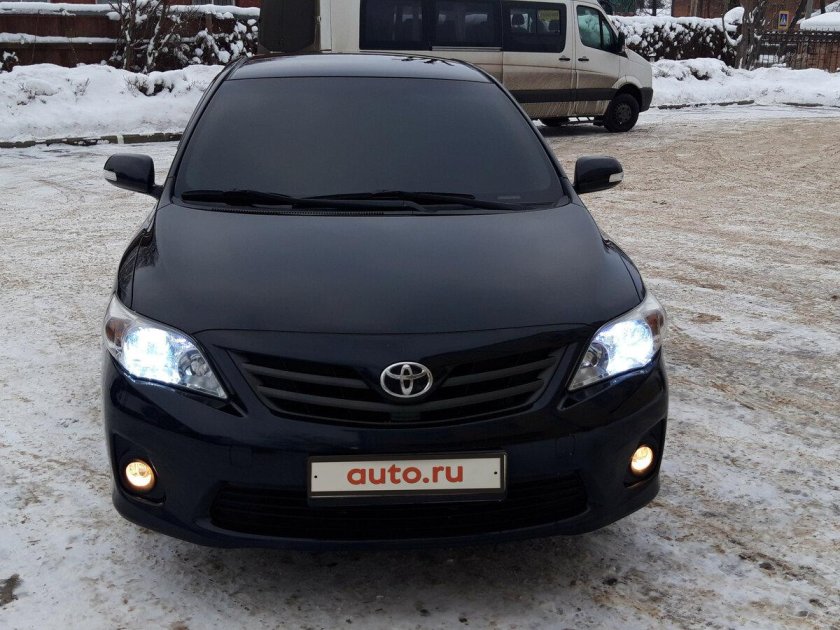 Тойота Королла 150 черная