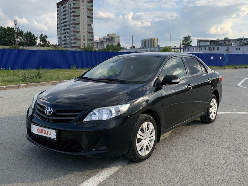 Тойота королла 2010 черная