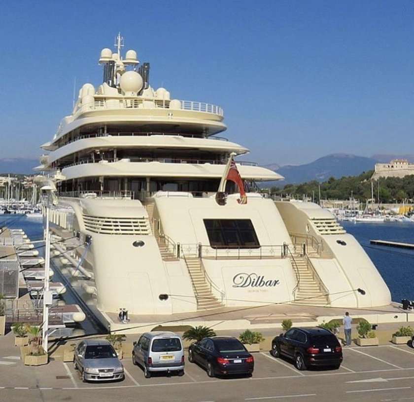 Яхта Dilbar Алишера Усманова