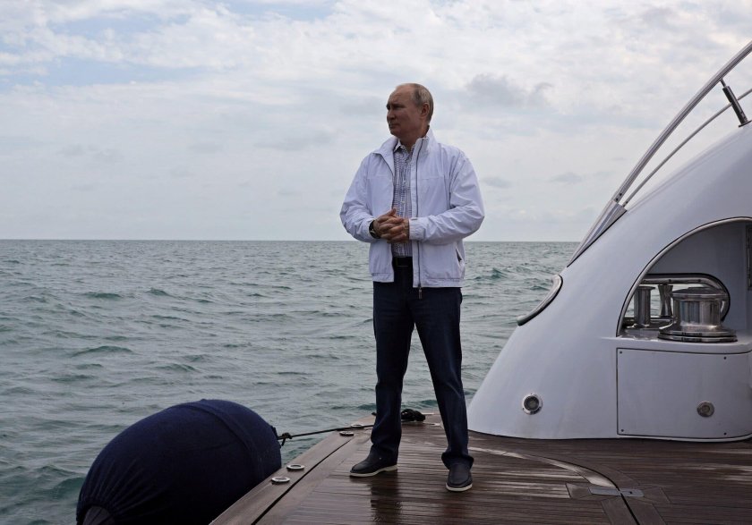 Путин на яхте