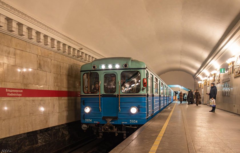 Вагоны метро санкт петербурга
