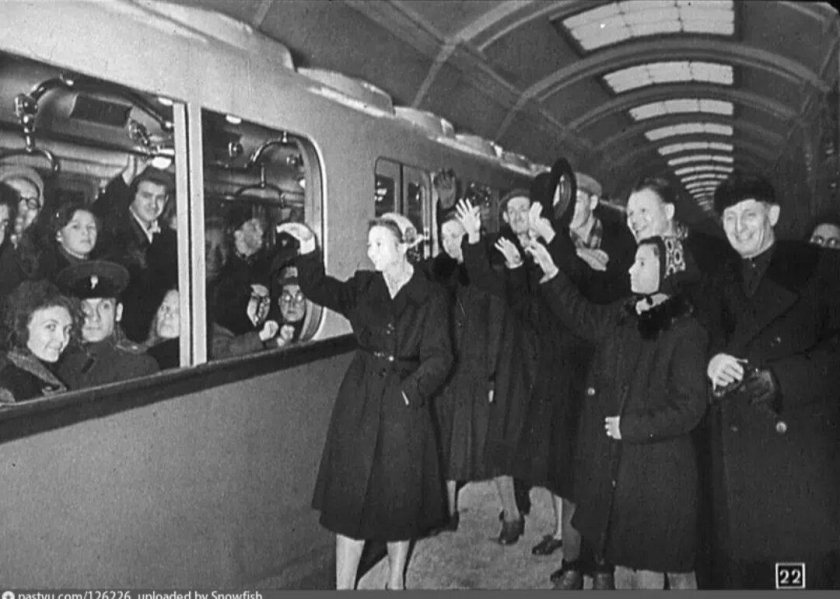 1955 Год открытие метрополитена в Санкт-Петербурге