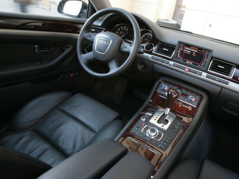Ауди а8 Лонг 2005