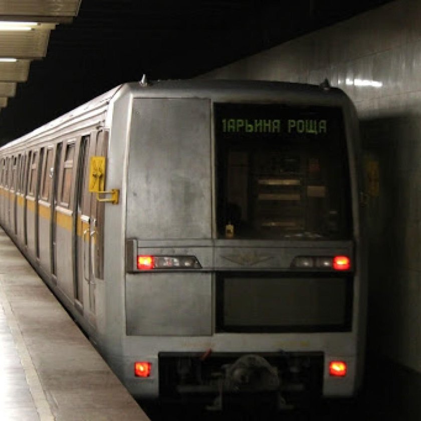 Яуза вагон метро