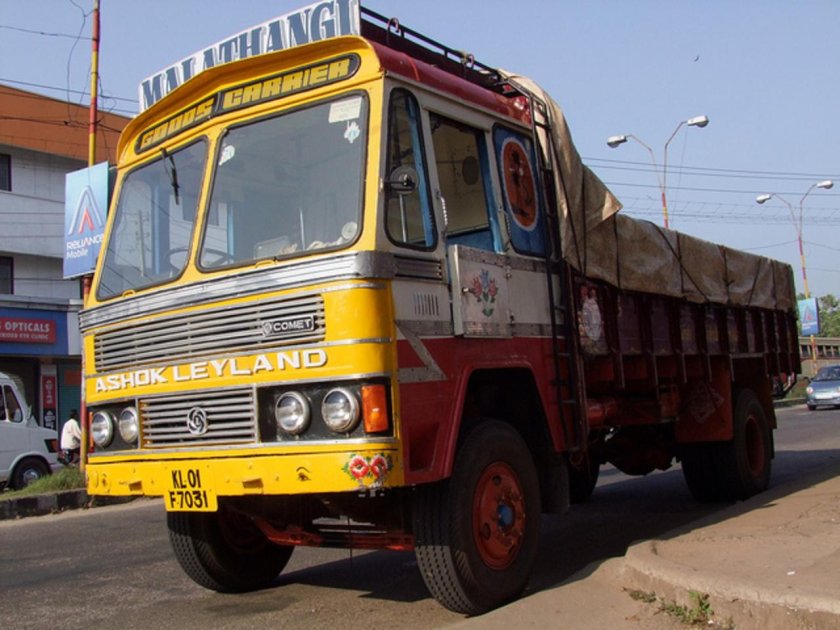 Индийский грузовик ашок