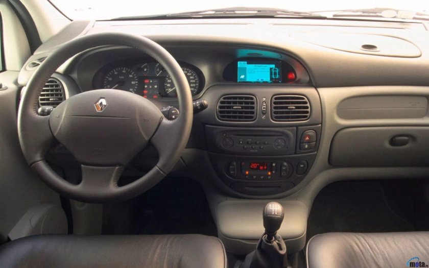 Renault Scenic 2000 салон