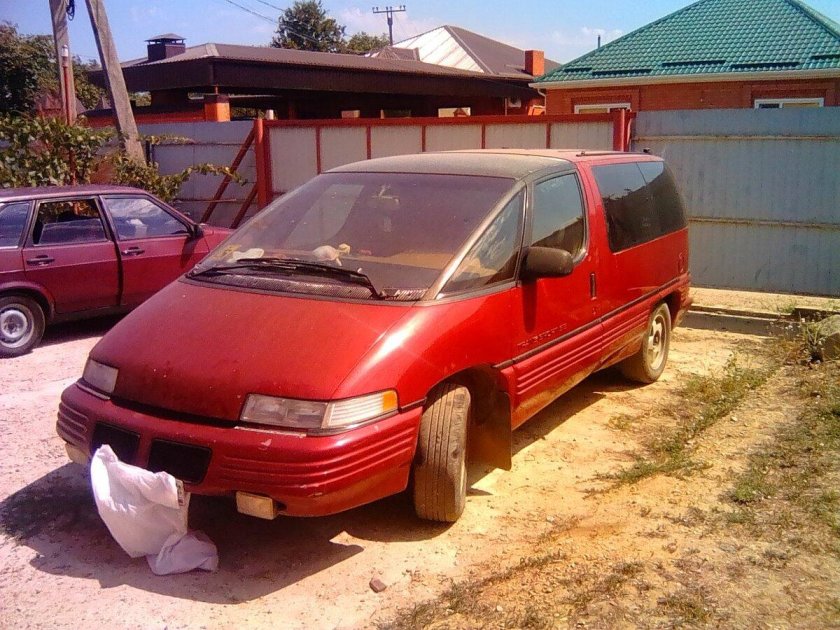 Минивэн Pontiac Trans Sport