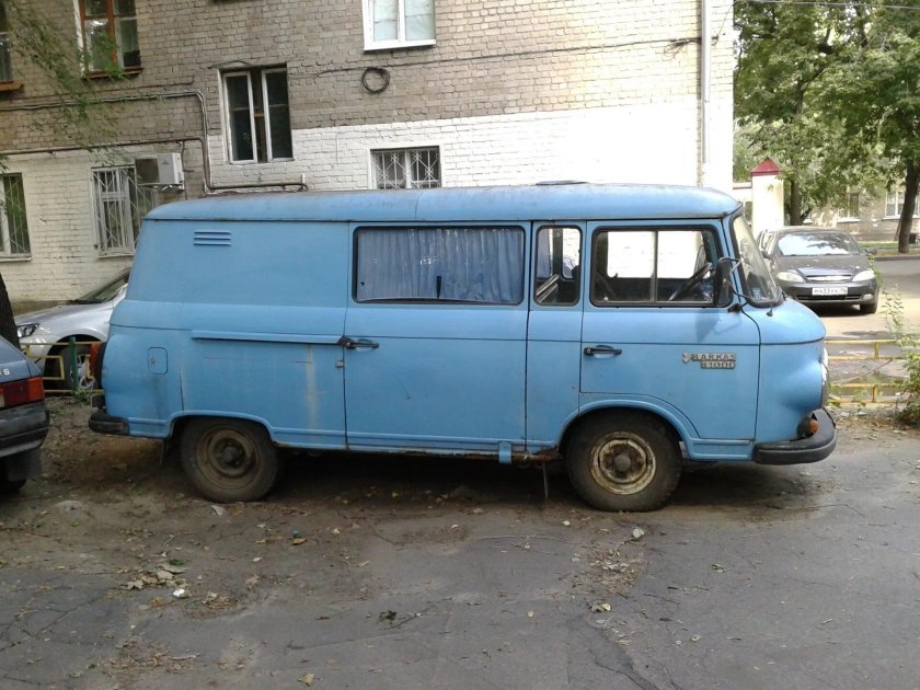 Микроавтобус Москвич 3733