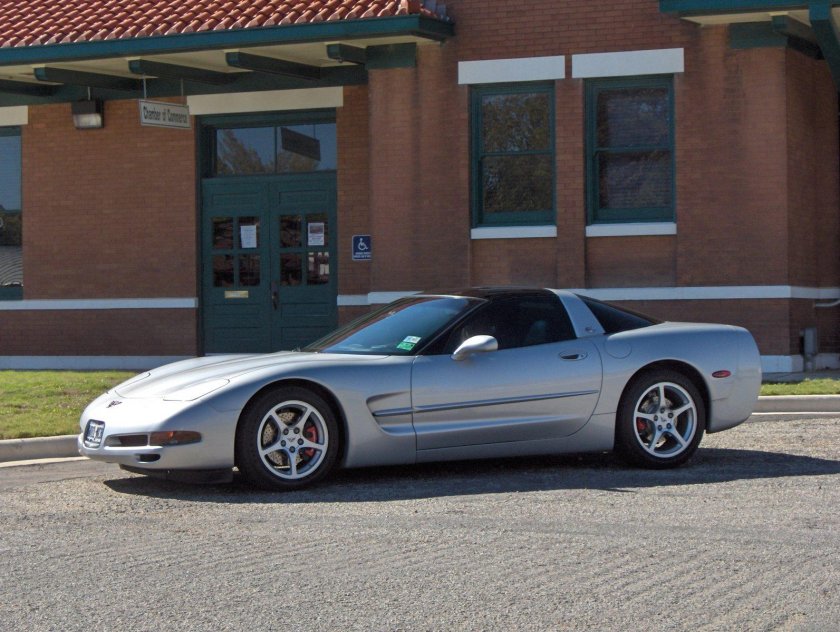 Chevrolet Corvette 2000
