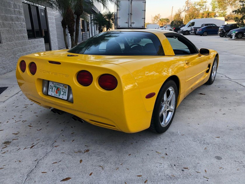 Chevrolet corvette 2000
