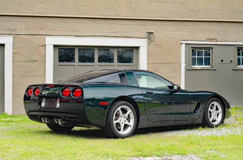 Chevrolet Corvette 2000