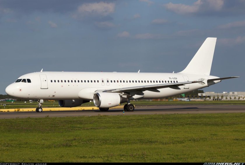 Аэробус а320 сбоку