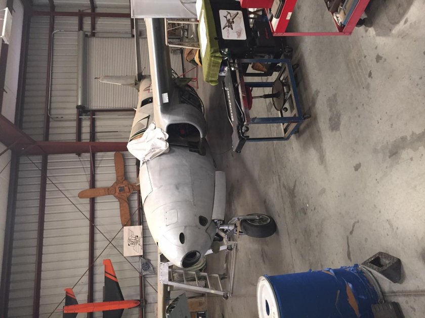 Piper cherokee 140 aircraft