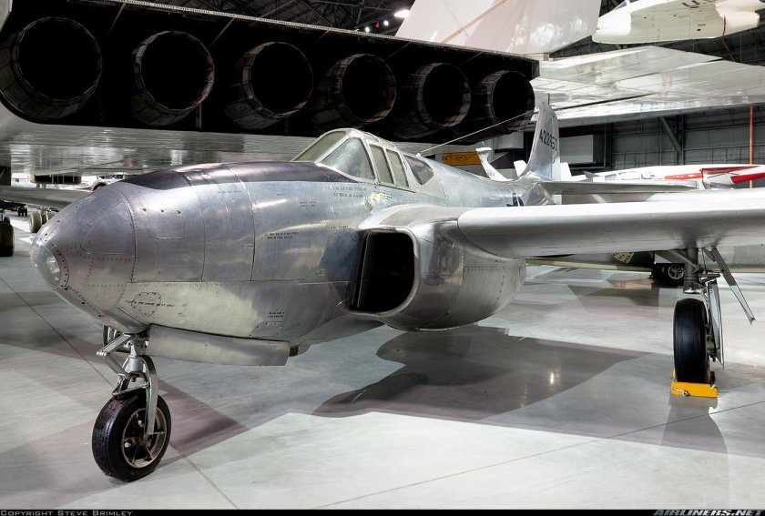 Первые реактивные самолеты