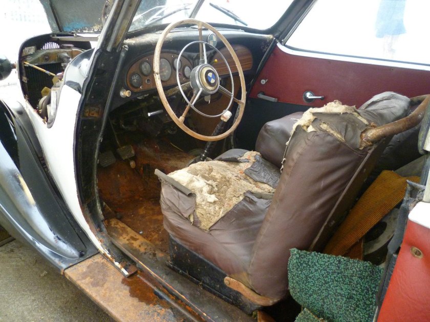 БМВ 321 салон