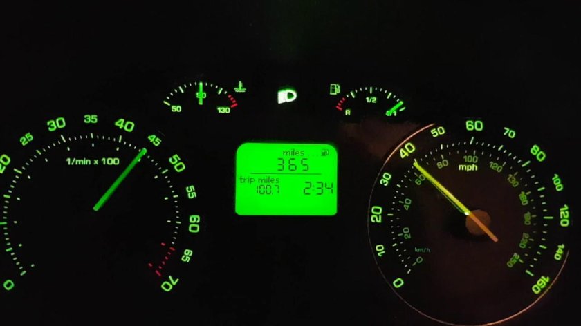 Горит индикатор лампочки на Октавия а5