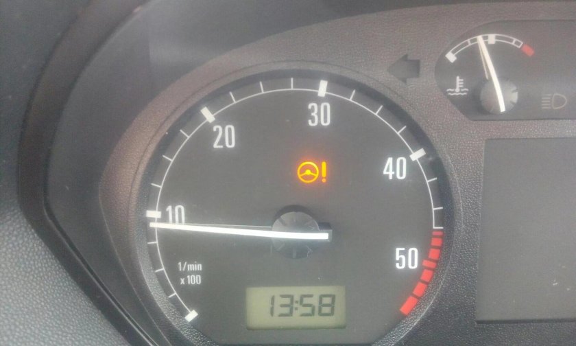 Лампочки на приборной панели Шкода Фабия 2