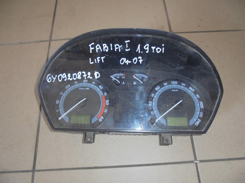 Приборная панель шкода фабия 2