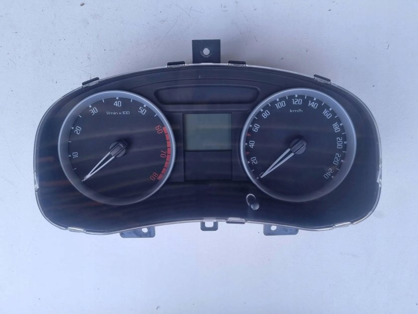 Skoda fabia 2 приборная панель