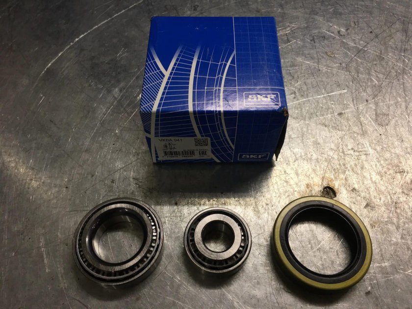 Передний ступичный подшипник Мерседес 124