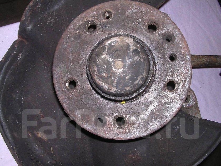 Мерседес 124 передняя ступица