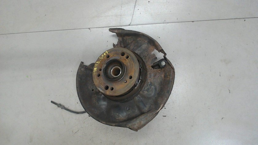 Задние цапфы для Мерседес e210 седан