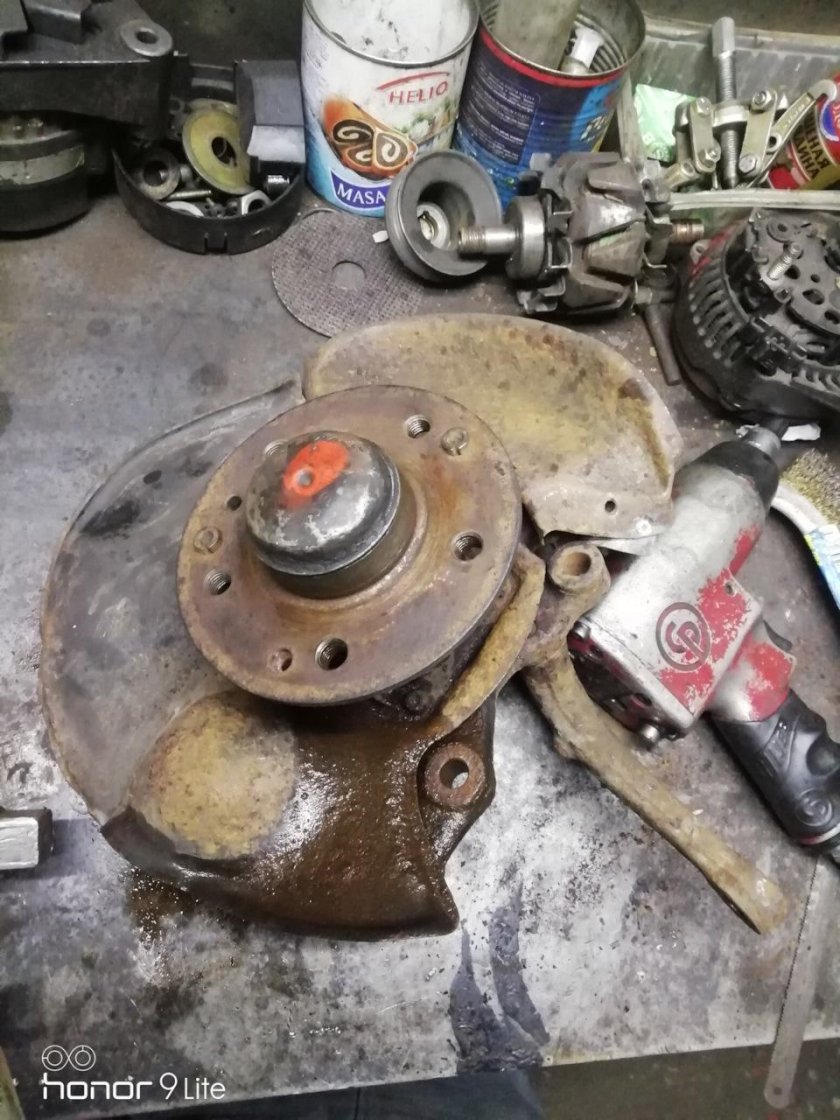 Замена заднего ступичного w124