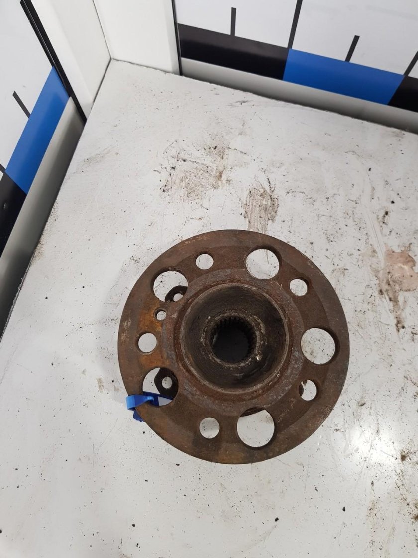 Ступица задняя Мерседес