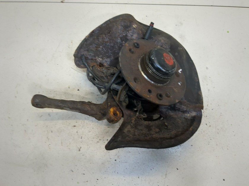 Мерседес 124 передняя ступица