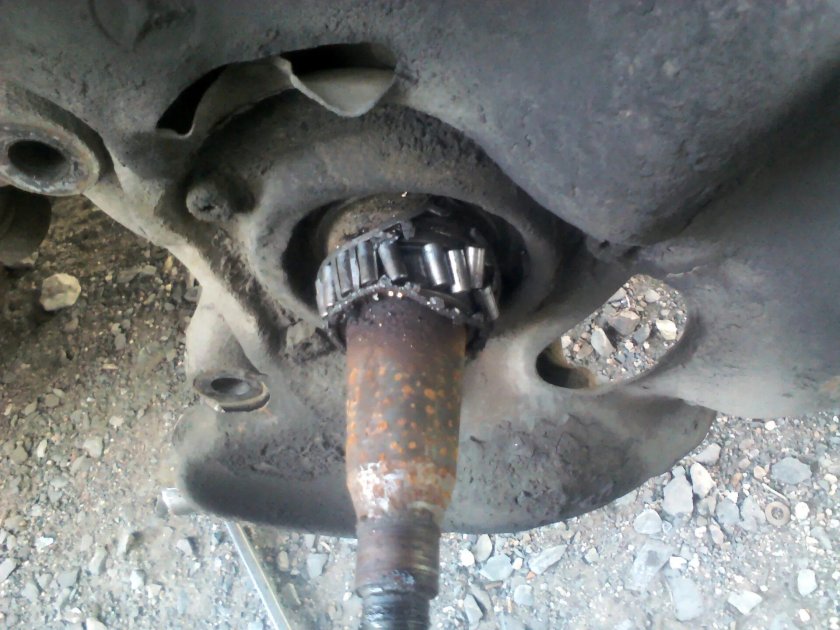 Мерседес 190 ступичный подшипник