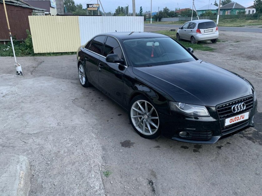 Ауди а4 б8 2008 года Блэк черный