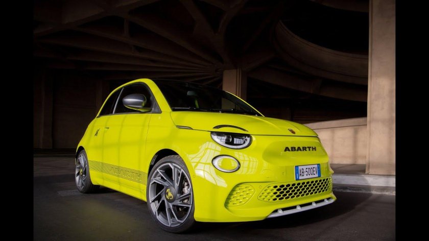 Fiat 500 Abarth 2023