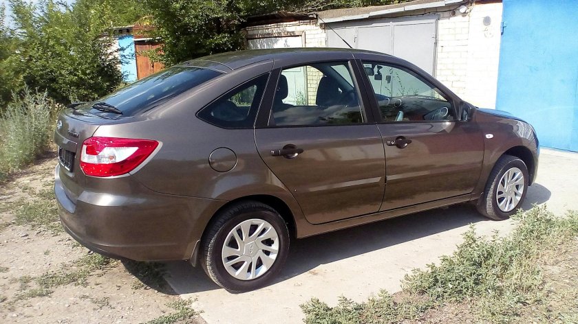 Лада Гранта лифтбек кор