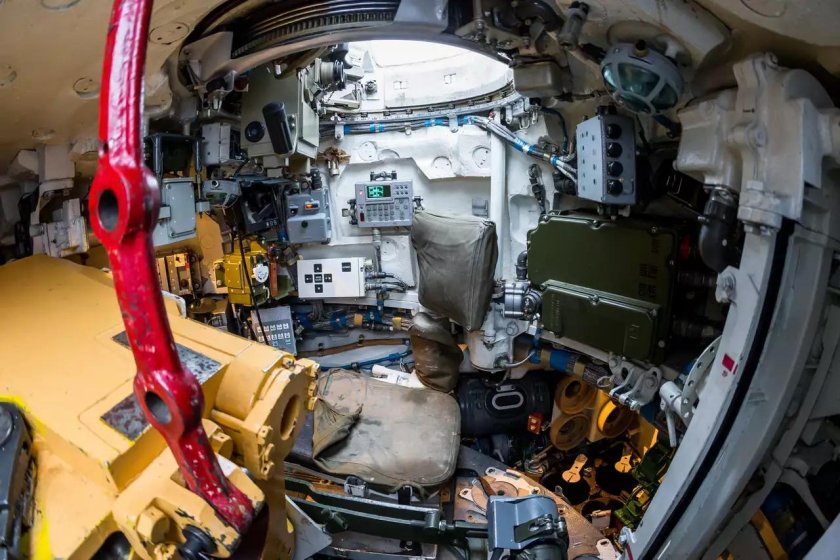 Внутри танка т 72